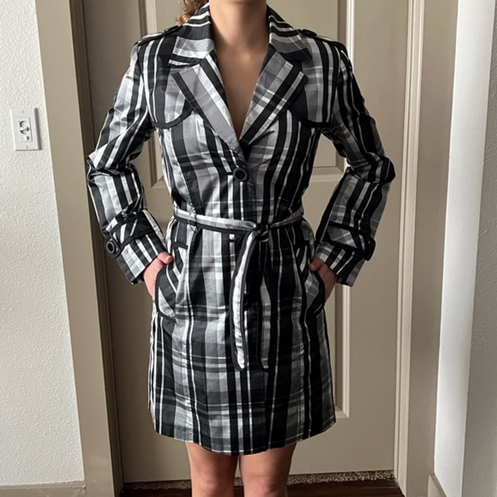 GALLERY Trench coat Raincoat black & white Size S